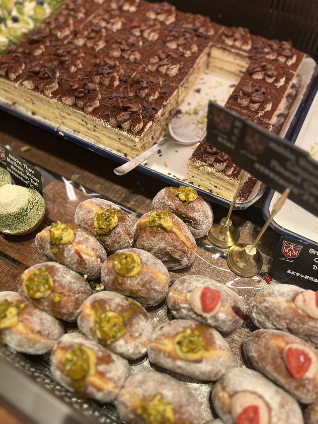 Shanghai as a city known for good bakeries