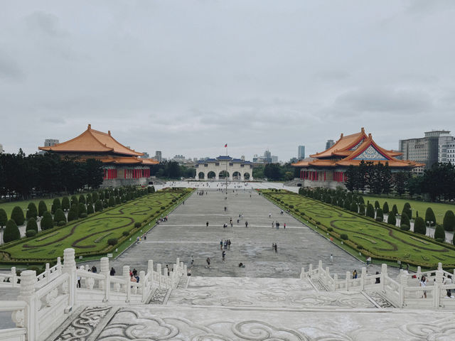  🏛️ หอรำลึกเจียง ไค เช็ค – แลนด์มาร์คสุดคลาสสิก