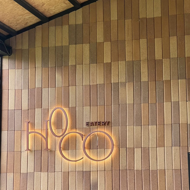Bright Borderside Chill – My Visit to HoCo Cafe & Eatery, Sadao