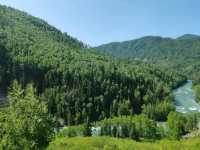 Shuttle Bus to Visitor Center Required Upon Entering Scenic Area