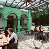 Breakfast Spot Cafe