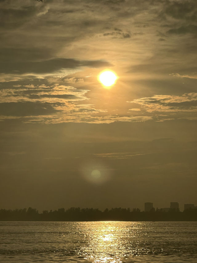 Where Rivers Kiss: Sunset Serenity At Yuzui Lighthouse 