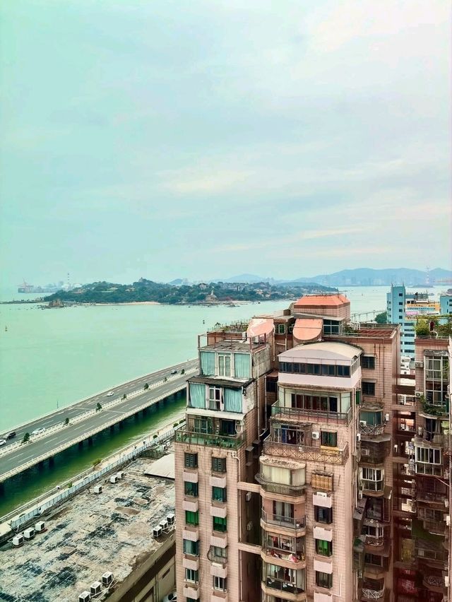 Coastal Charm and Cultural Vibrancy