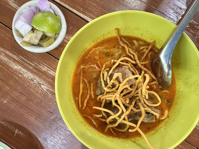 ร้านข้าวซอยไทยใหญ่(อั่วอุดร) ร้านข้าวซอยไทยใหญ่(อั่วอุดร)