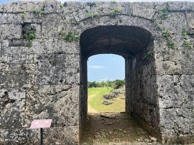 沖繩 | 勝連城跡,懸崖之上的十五世紀城堡 沖繩 | 勝連城跡,懸崖之上的十五世紀城堡