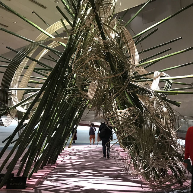 草月流華道展 at 表参道スパイラル — アーカイブと2025年の展望