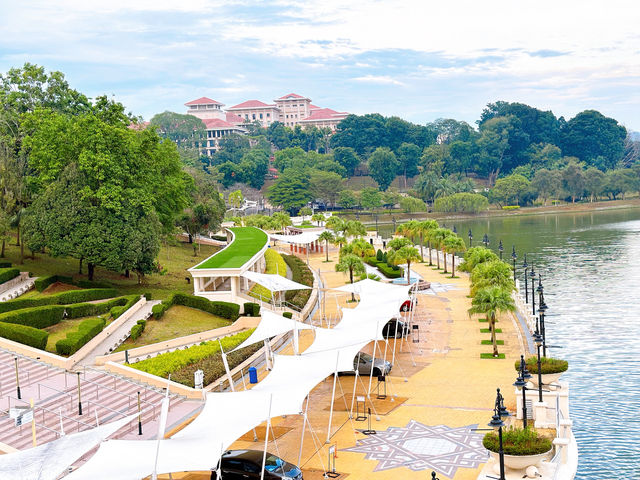 Taman Wawasan: A Window to Putrajaya’s Beauty