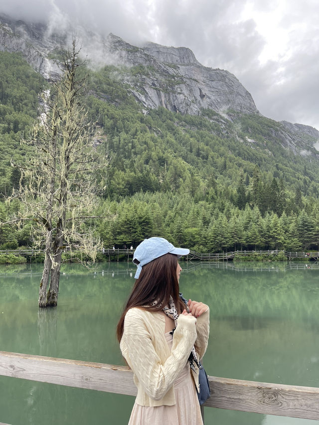 ภูเขาสี่ดรุณี (Mount Siguniang)⛰️
