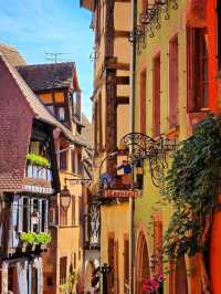 Enchanting Riquewihr: A Timeless Alsatian Gem ✨