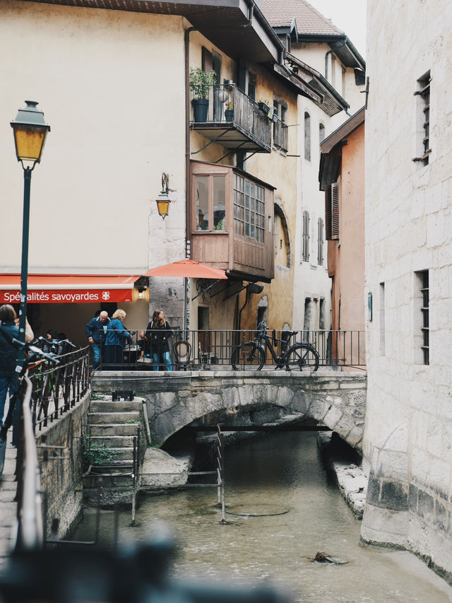 歐洲旅遊 阿爾卑斯腳下的夢幻水都 - 安錫 (Annecy) 