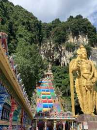 Batu Caves: A Rainbow Stairway to the Divine! 🌈