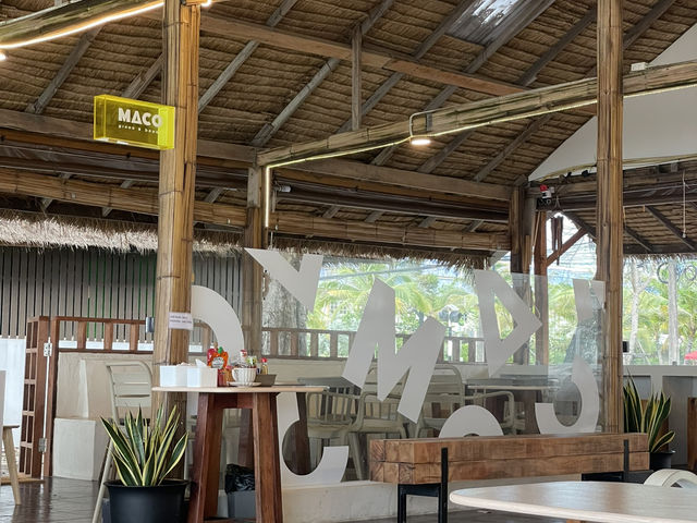 MACO cafe : คาเฟ่ mood ดีๆ ริมทะเลระยอง