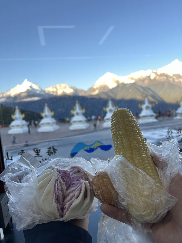 Sunrise Feast at Deqin🌄