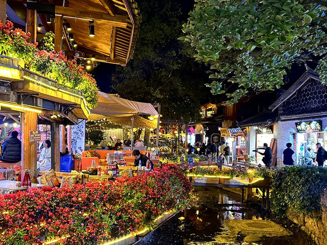 ค่ำคืนนี้🌙 ที่…🏘️เมืองโบราณลี่เจียง 