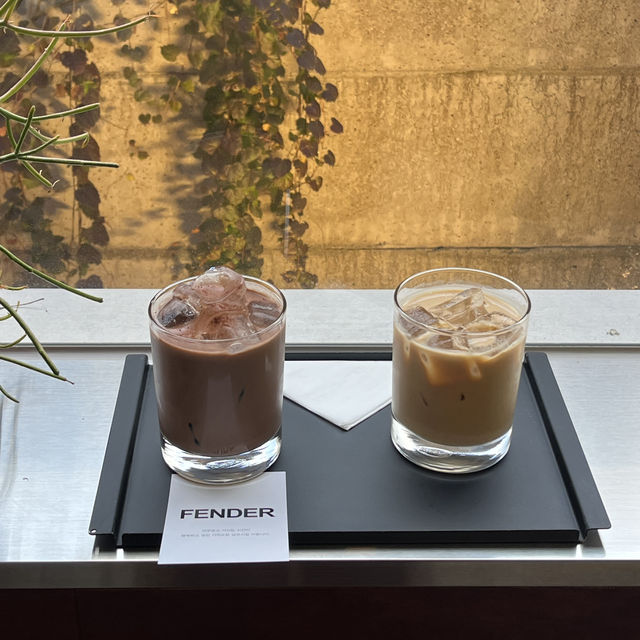 성안길 대표 느좋카페 펜더(FENDER) ☕️