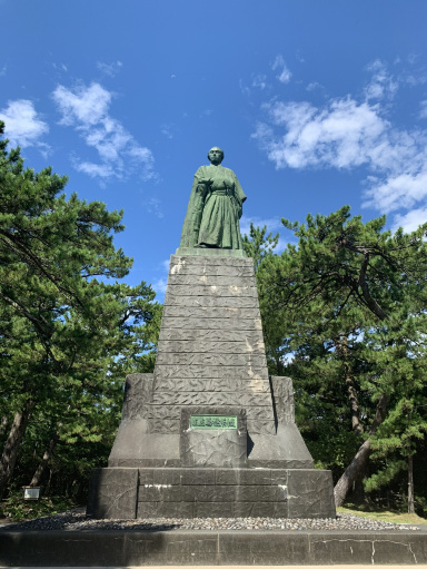超巨大！！坂本龍馬像＆桂浜 | Trip.com 高知市