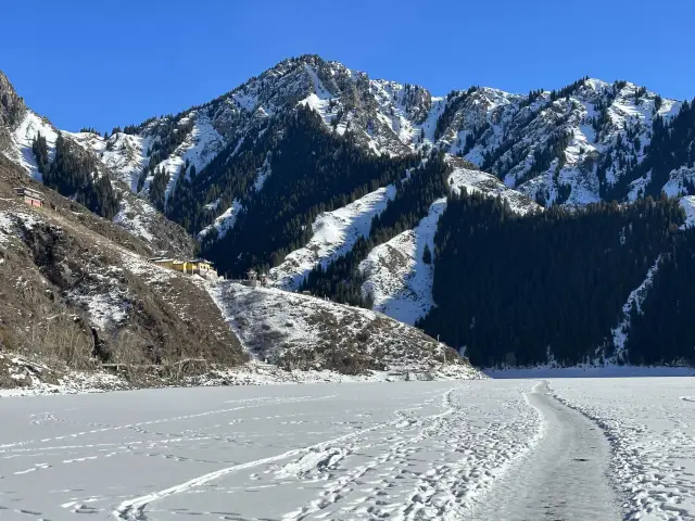 One of my Favorite Mountains in China, 天山