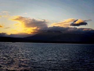 Puerto Natales — Gateway to Patagonia’s Wilderness 🌄🚤