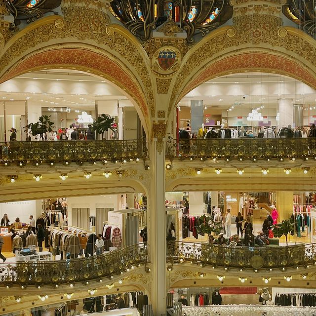 Galeries Lafayette Paris Haussmann 🛍️ 🎁