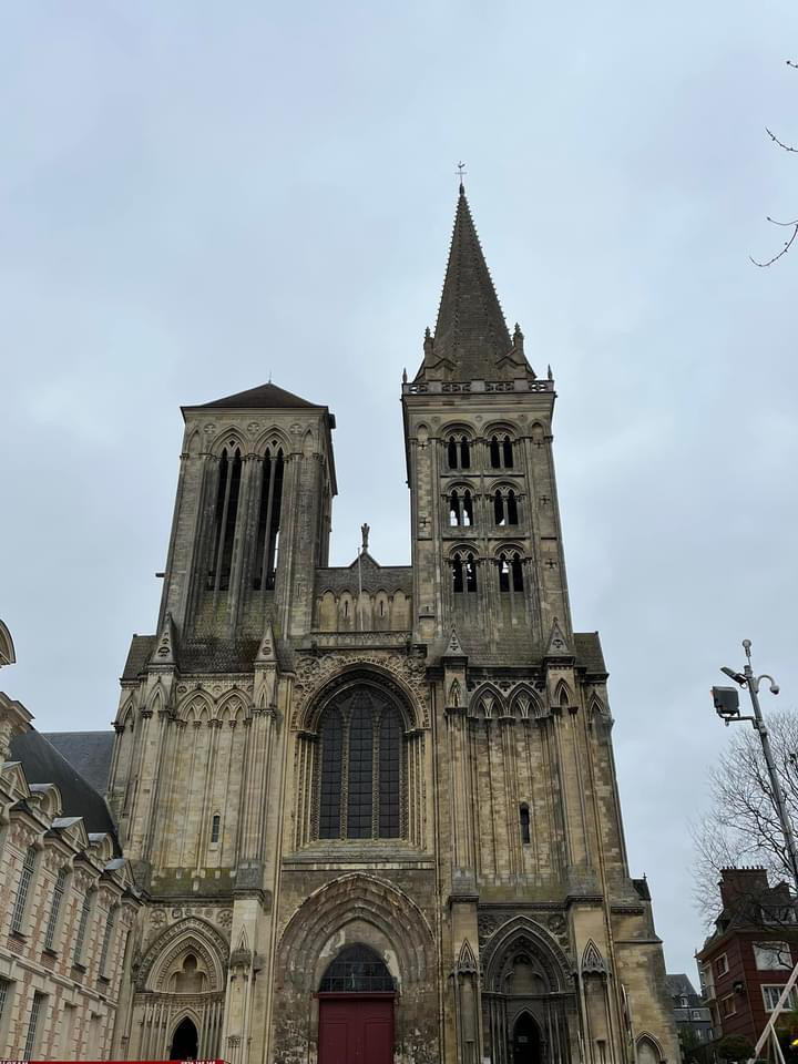 화려한 성당 🇫🇷