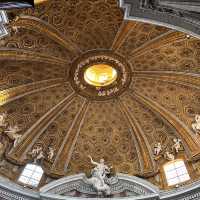 This gorgeous church is FREE to visit in Rome 🇮🇹