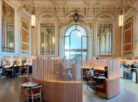 ร้านสวยในอาคารยุคศตวรรษที่ 19