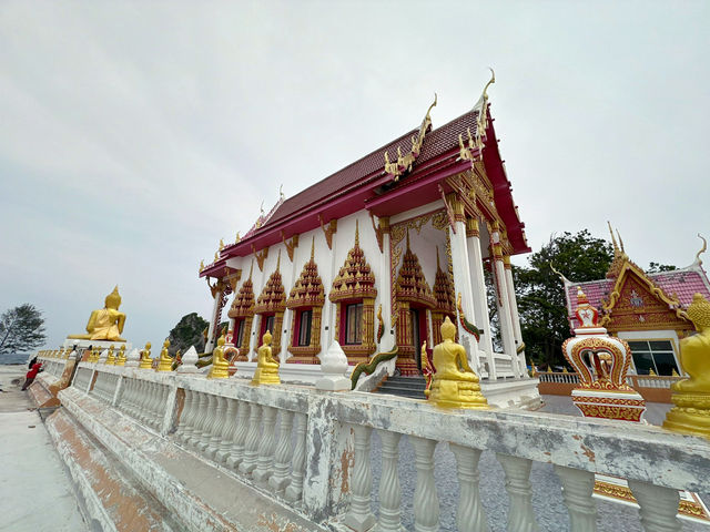 Hidden gem: a temple by the beach