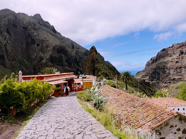 🚗 Ride-Sharing in Tenerife: Island-Hopping on a Budget 🌴🗺️