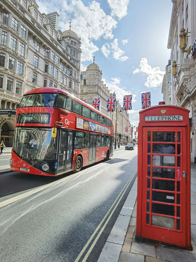 Route 11 – Victoria to Liverpool Street: Classic London Tour