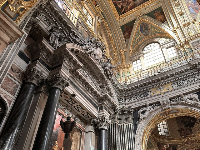 Genova downtown half day walking itinerary