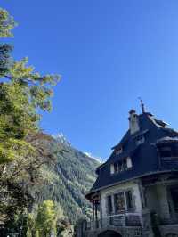 The Beauty of Chamonix: Alpine Majesty & Serene Charm 🏔️❄️✨