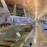 Qatar airport connecting flights waiting 10h