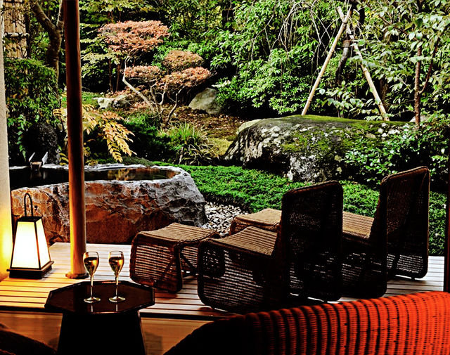 Japanese Hakone hot spring hotel | Gora Kadan in Kyorogafu