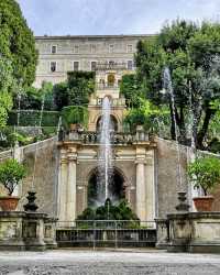 Uncover the Timeless Beauty of Villa d'Este's Fountain Garden: A Hidden Gem of Tivoli, Rome 🌿💦