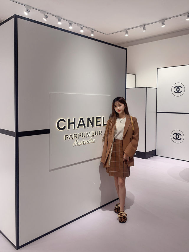 魔都看展香奈儿限時展覽香水的造藝