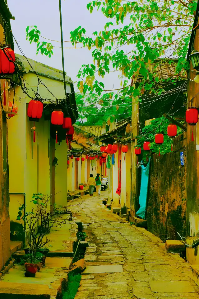 Longhu Ancient Village, it's worth a visit!