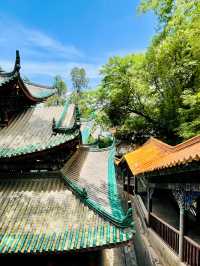 「盤龍寺：在昆明東郊尋找心靈的寧靜」