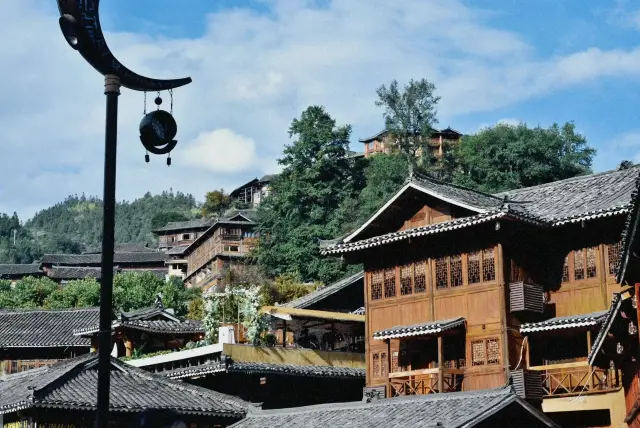 เวอร์ชั่นจริงของ 'Spirited Away' - หมู่บ้านชาวม้ง Xijiang Qianhu