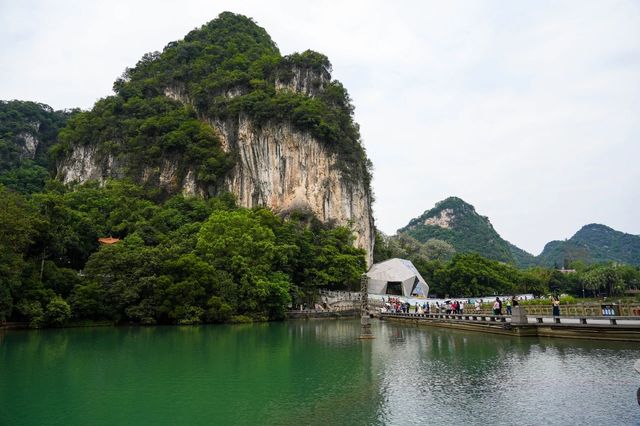廣西與貴州交界有座城市，風景美物價低民風淳樸，可謂好吃又好玩