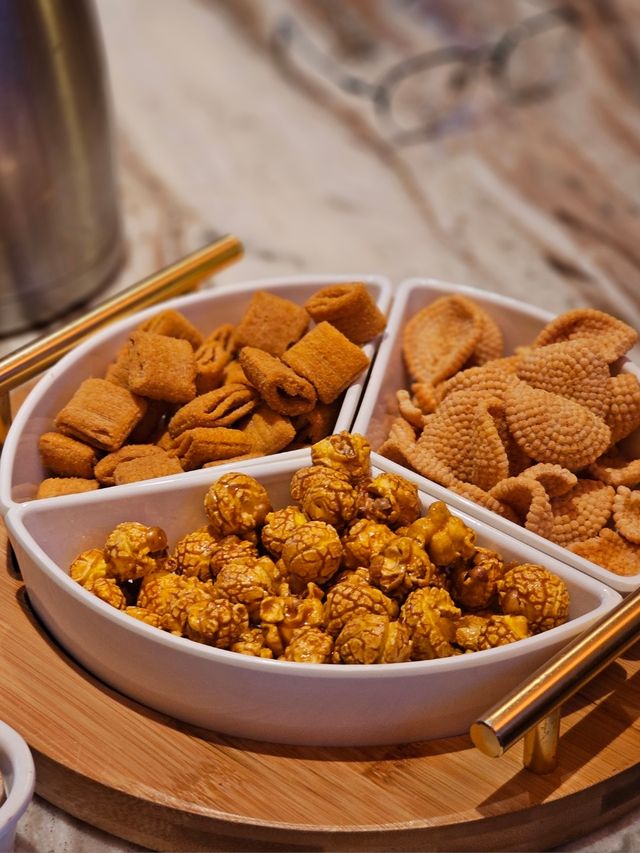 KTV探店體驗，音樂與美食的雙重享受！昨天去了那家新開的