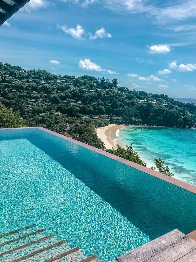 🌴 Seychelles Serenity: Four Seasons Resort Bliss 🌅