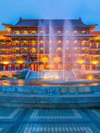 🏰✨ Kaohsiung's Palace of Dreams: Stay in Grandeur 🌇
