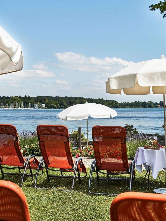 🏨✨ Konstanz Charm: Discover the Steigenberger Inselhotel! 🌟