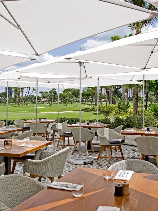 🌴🛏️ Unwind in Aventura: Top Stay at JW Marriott Miami 🌞