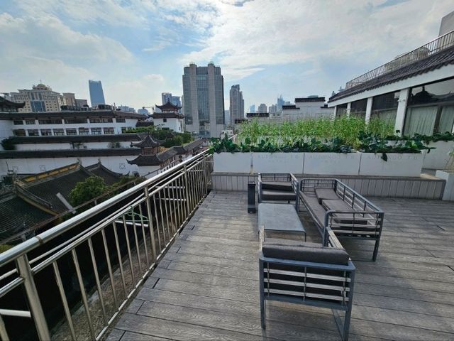 豫園第一排！陽台景觀房盡收豫園美景！
