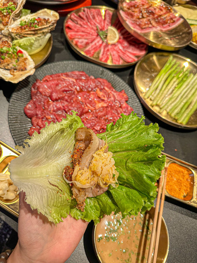 哇哇哇～現在在蘭州烤肉都這樣吃了嗎？。