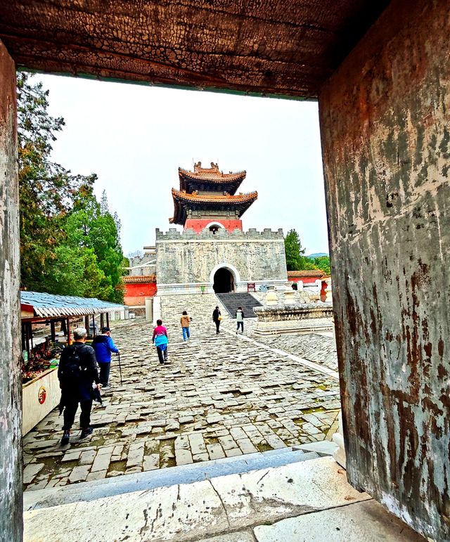 地上宮殿看慈禧—定東陵。