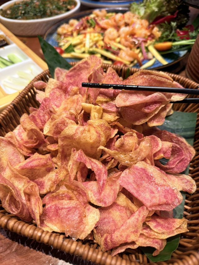 到昆明了！下機第一頓直奔這裡！。