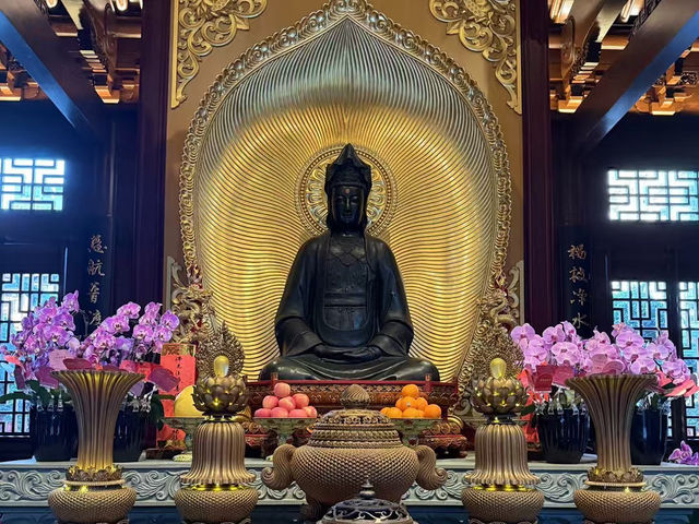 Jade Buddha Temple: A Serene Sanctuary in Shanghai