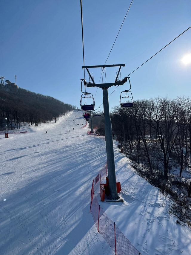 長春廟香山雪場，不愧奧地利小廟的稱號。